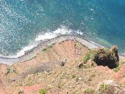 Bild: Caba Girao, Blick 500m senkrecht hinunter