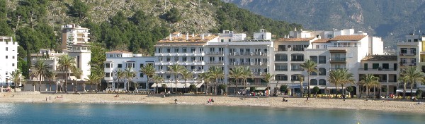 Hotelreihe in Port de Sller